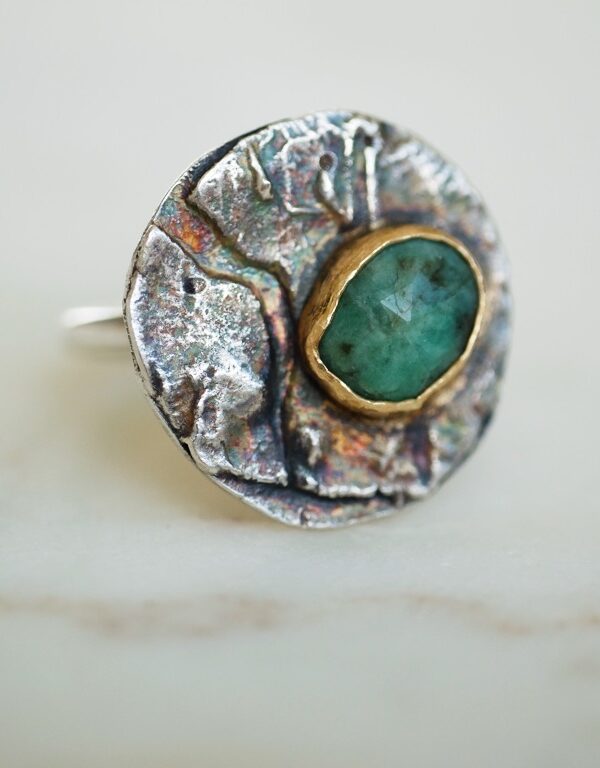 emerald ring